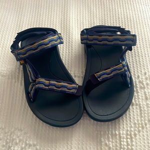 EUC youth Teva Hurricane sport sandals size 12 navy blue